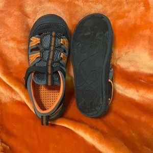Academy and Sports brand water shoe youth size 13